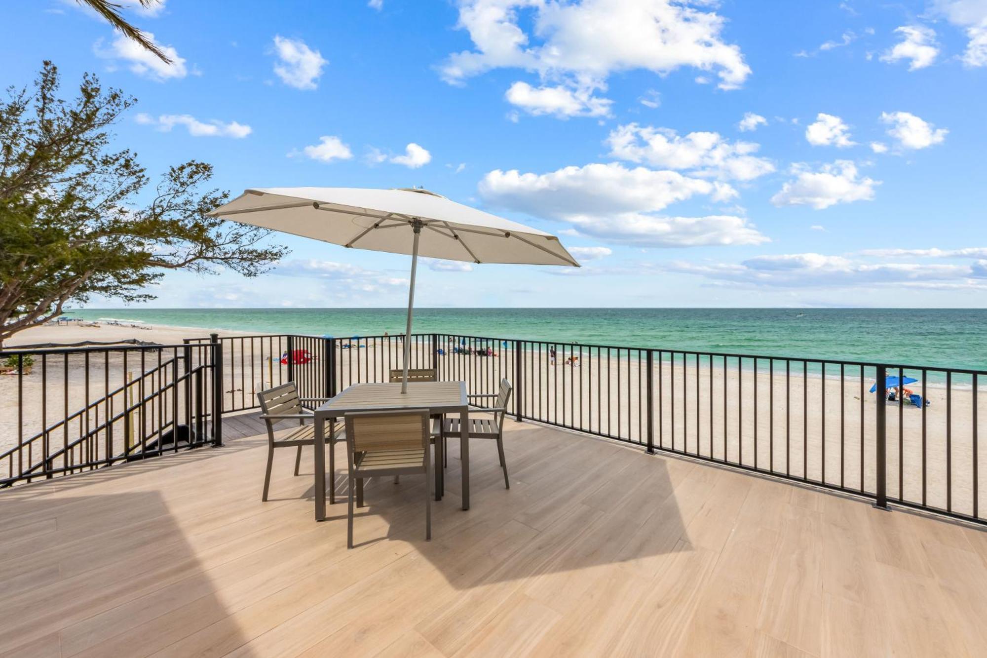 Seabreeze At Anna Maria Island Inn Bradenton Beach Exteriör bild